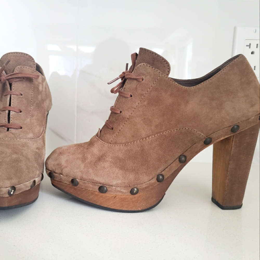 Castaner suede ankle booties with wooden sole & heel size 39 EU (made in Spain)